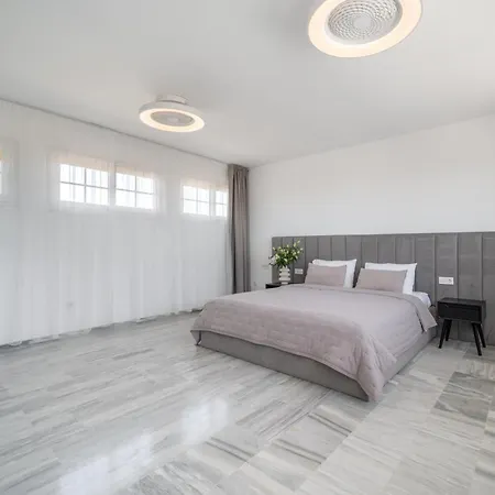 Mimosas Penthouse Cabopino Apartamento *